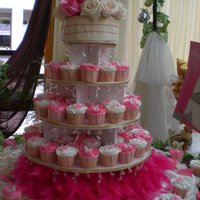 Pink & White Wedding Cupcakes 