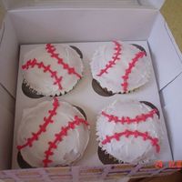 Baseball Cupcakes 
