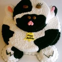 Cow Cake Made for a customer who loves cows. Took more time than I expected, but had fun doing it!