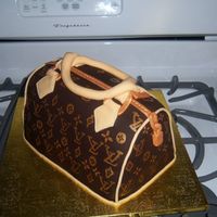 Louis Purse Cake 