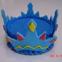 Crown This was a smash cake for a prince's 1st bday. 6" round 1 layer white cake, iced with butter cream, crown made from fondant with...