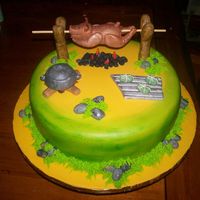 Lechon A La Vara ESTE CAKE ES DISENO DE CREACIONES EN AZUCAR HECHO POR MI, NO PENSE QUE FUERA A QUEDAR TAN PARECIDO AL ORIGINAL, MI CLIENTE LO PIDIO ASI.