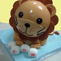 Lion Chocolate cake covered and decorated with fondant