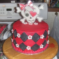 Girl Skull Cupcake Topper very girl skull friendly cake! covered in buttercream, gumpaste topper