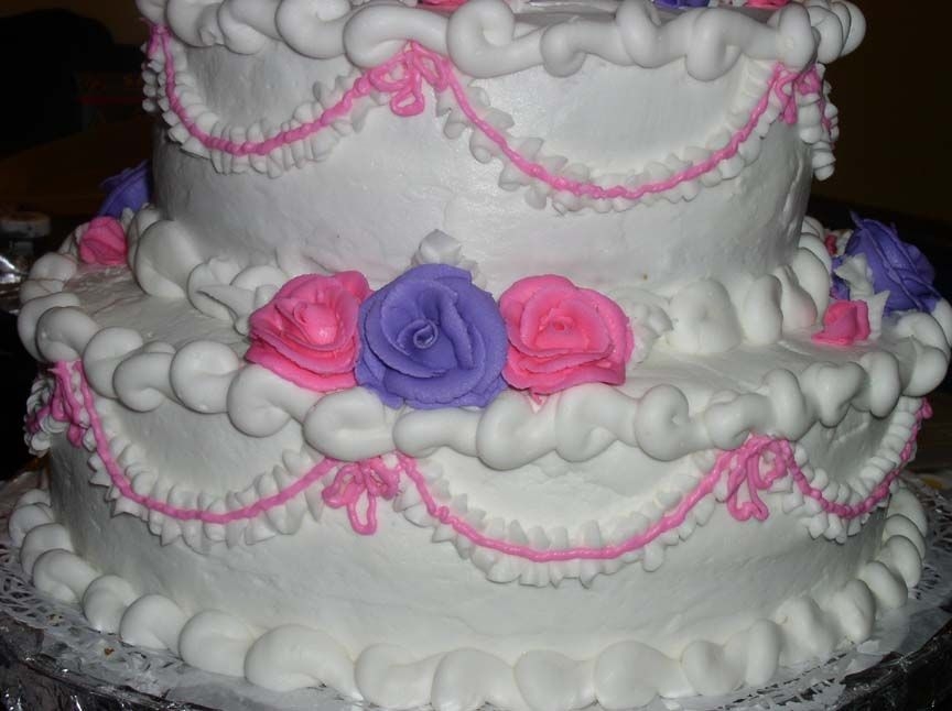 Close Up Of The Same Cake Made Friday 13Th October 2006 French Vanilla round wedding cake all iced in buttercream.