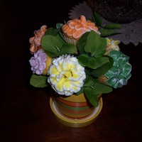 Birthday Flower Cupcakes Cupcakes filles with twinkie cream