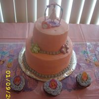 Barbie Princess Cake This was my daughter's 8th birthday cake. I had a lot of trouble getting the icing smooth, and there are a lot of bulges here and...