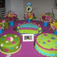 Crown & Dots Bridal Cake This were my own bridal cakes! Bright colors and lots of flavors!!!