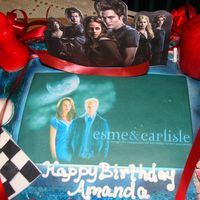 004.jpg For my daughter, this is her favorite cake and a favorite of almost all of her senior classmates! 1/2 sheet chocolate cake with buttercream...