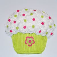 Cupcake Heaven Wilton flat cupcake pan, buttercream, fondant accents