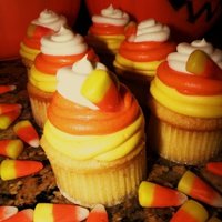 Candy Corn Cupcakes 