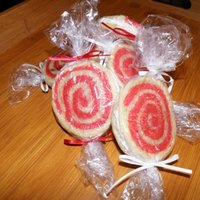 Peppermint Cookies Peppermint swirl cookies with mint buttercream filling