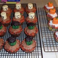 Halloween Cupcakes These are cupcakes I did for my kids' preschool for DS's birthday/Halloween. 1/2 were chocolate with chocolate BC, 1/2 were...