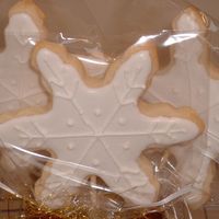 Snow Flake Bouquet no fail sugar cookies with royal icing sprinkled with sugar!