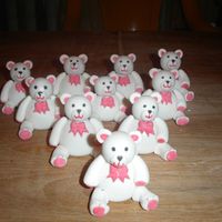 Val Teddies Made these teddies for my val cakes. All made from modelling paste.