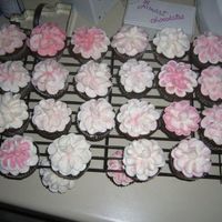 Cupcake Flowers Vanilla and chocolate cupcakes, iced with buttercream . . . used for cupcake centerpieces.