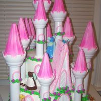 003.jpg My first attempt at the castlecake