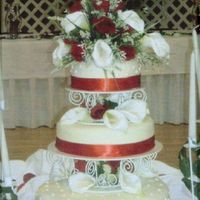 1St Wedding Cake I can't believe I did it. It wasn't as hard as I thought it would be. I couldn't have done it without dodibug and beckysue...