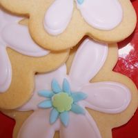 Flower Cookies My sugar cookie recipe, RI and mmf accents