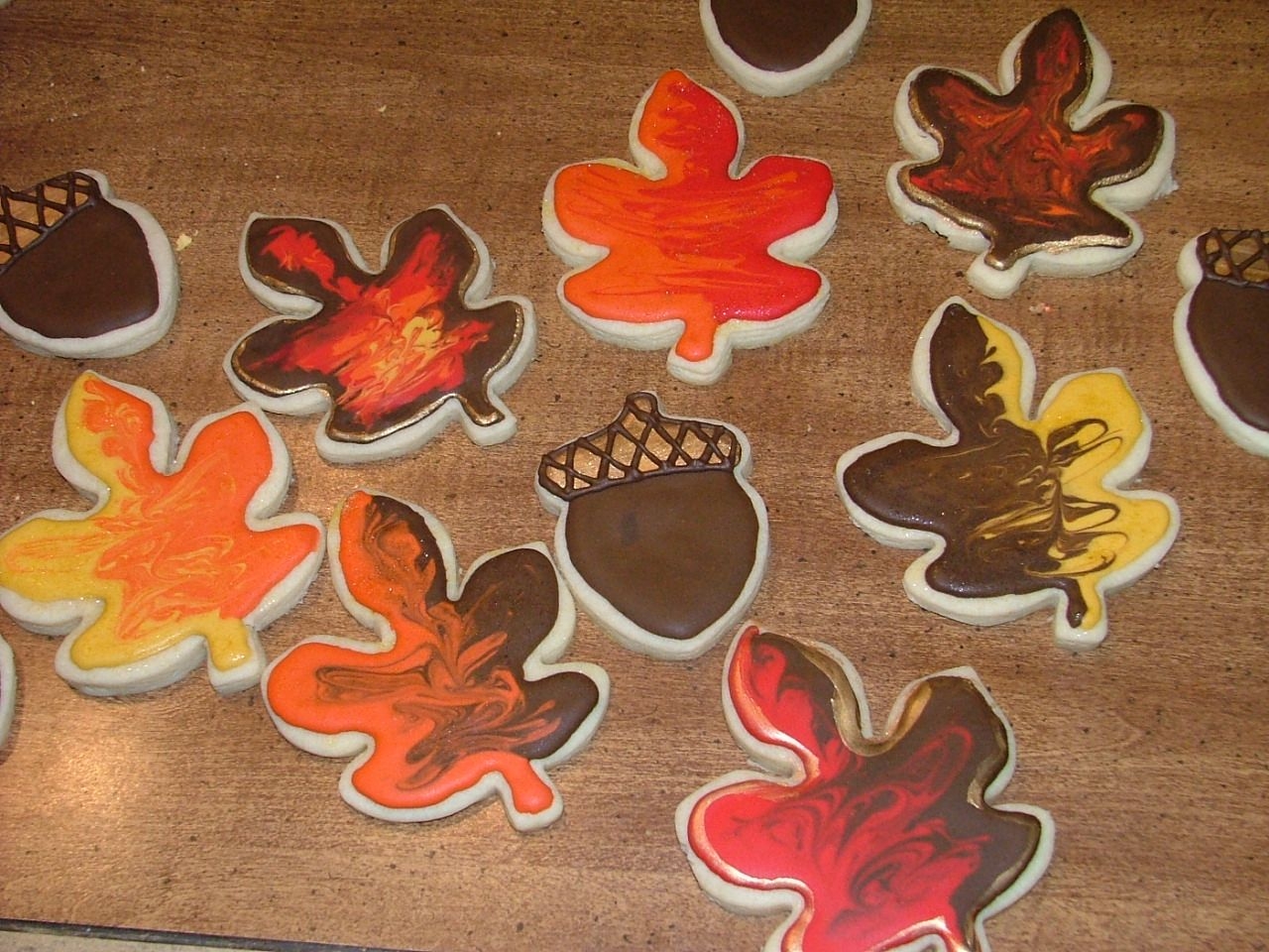 Fall Cookies NFSC with Royal and luster dust.