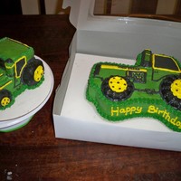 John Deere Tractor Cakes 