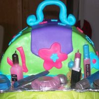 Side View Of Purse Cake 