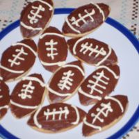 Superbowl Cookies NFSC with canned icing for a small superbowl party.