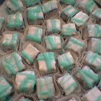 Can I Just Say I will REALLY have to like the person I make these for again. I actually did these a few months ago using a chocolate cake that is rather...