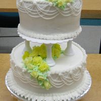 Wedding Cake gumpaste flowers, this was my first two tier cake, in the final class of my cake decorating class