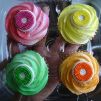 Lifesavecc.jpg Wilton color mists and wilton candies