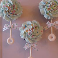 Welcome Baby! Cupcakes made for a new baby! Thanks to CC member for the idea (I'm appologize I forgot your name:()