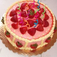 Strawberry And Bc Cake It's a first cake that i made, my family loved!