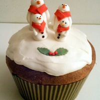 Snowmen Covered panettone in RI and fondant