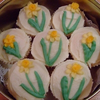 Daffodil Cupcakes Piped in buttercream