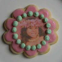 Flower.jpg NFSC, Toba Garrett's fondant, Antonia's royal icing. Edible photo image printed at supermarket bakery. Thanks to CranberryClo,...