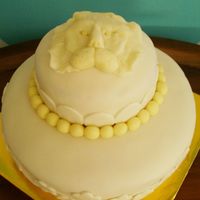 Leo Cake chococlate cake with buttercream & MMF. MMF lion mask.