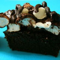 Rocky Road Cupcake Section view of the rocky road..It would have look much nicer if I add some red cherries :)