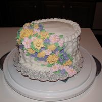 Wilton Leve 2 Final Cake This was the cake I made after taking the Wilton level 2 course. :) I'm enjoying cake decorating!