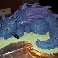 Dragon Cake Thanks to chyana66 for the idea and all her input to help make this cake. This was the first time doing a sculpted cake and working with...