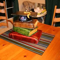 Graduation Cake - Books 