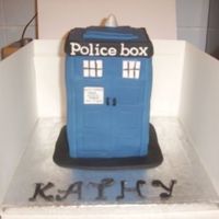 Tardis Cake 