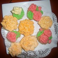 Pb130069.jpg As a self thought beginner here is what I came up with in buttercream thanks for looking