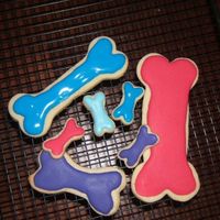 Dog Bones Dog bones for DD's 2nd birthday party. These ended up becoming favors along with the paw's after a cookie monster "disaster...