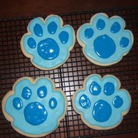 A Clue!!! A Clue!!! Blue's Paw Print for DD's 2nd birthday party. All royal icing.