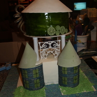 Steampunk Time Bomb I'm so frustrated! It's 5 minutes after midnight. I still didn't finish this cake for the contest. I've been working on...