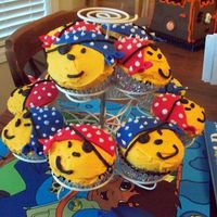 Wow Wow Wubzy This was for our neighbor who was having a Wow Wow Wubzy pirate party. The hats are fondant, the rest is buttercream.