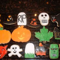 Halloween Cookies My first time making cookies the cc way. I had tons of fun with these. My hubby even joined in on the fun.