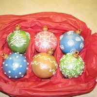 Ornament Cupcakes HAD BEEN WANTING TO DO FOR A LONG TIME, AND WHEN I FINALLY DID, SOMEONE ORDERED A DOZEN THE VERY NEXT DAY!! YEAH!!! I REALLY ENJOYED THIS,...