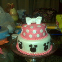 Minni Mouse bottom in fondant top in BC