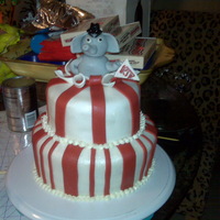 Big Al this was for my uncle he loves alabama football, first time doing an elephant but iam ok with it. fondant and buttercream! please comment